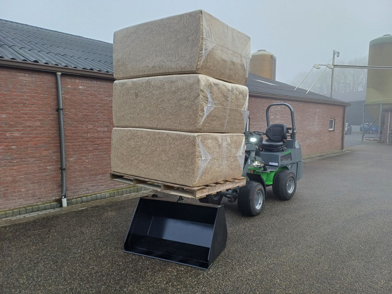 Kompaktlader of the type Sonstige Minishovel WCM -L1812 Kubota -L1812, Gebrauchtmaschine in Stroe (Gld) (Picture 5)