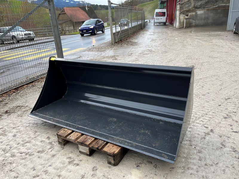 Kompaktlader des Typs Sonstige Schaufel 1.80 Meter, Neumaschine in Helgisried (Bild 2)