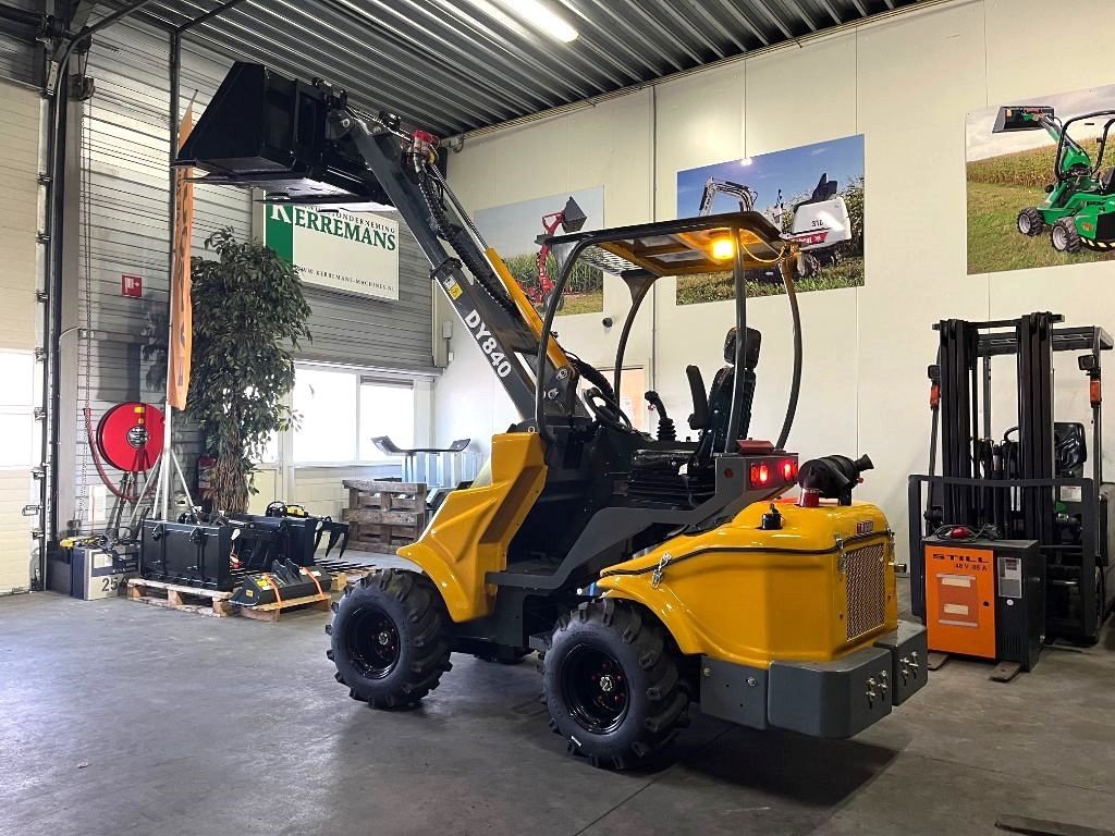 Kompaktlader of the type Sonstige TAIAN DY840, Neumaschine in Dronten (Picture 11)