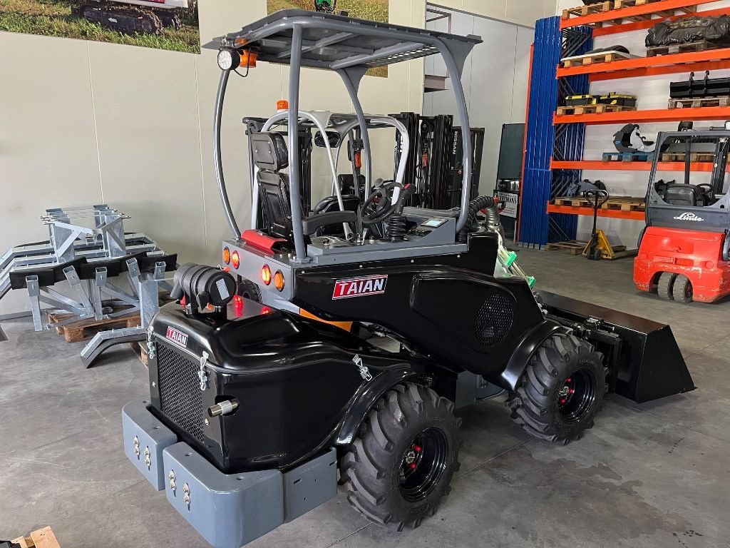 Kompaktlader of the type Sonstige TAIAN DY840, Neumaschine in Dronten (Picture 3)