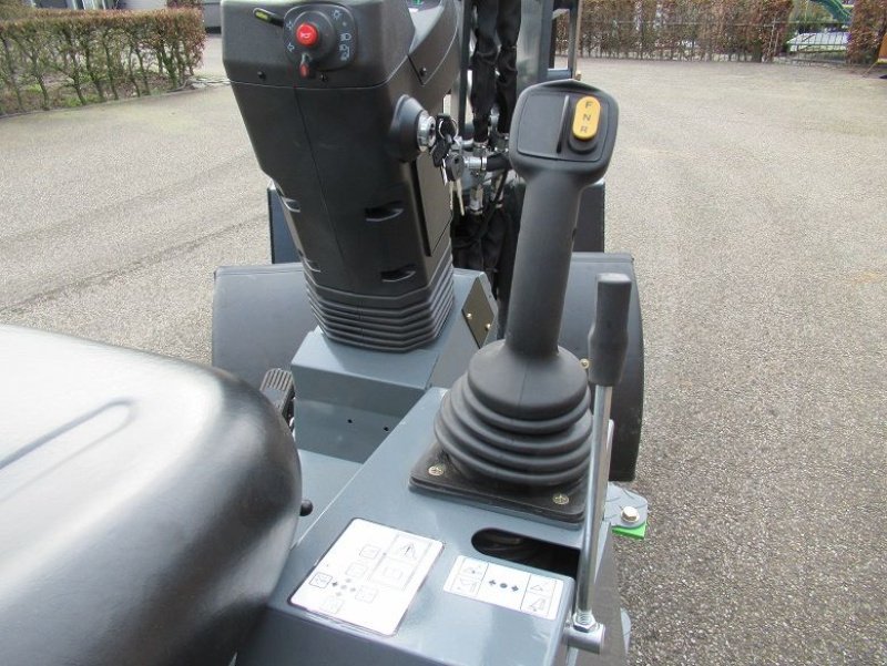 Kompaktlader des Typs Sonstige WCM PowerDijk mini shovel, Gebrauchtmaschine in Stroe (Gld) (Bild 11)