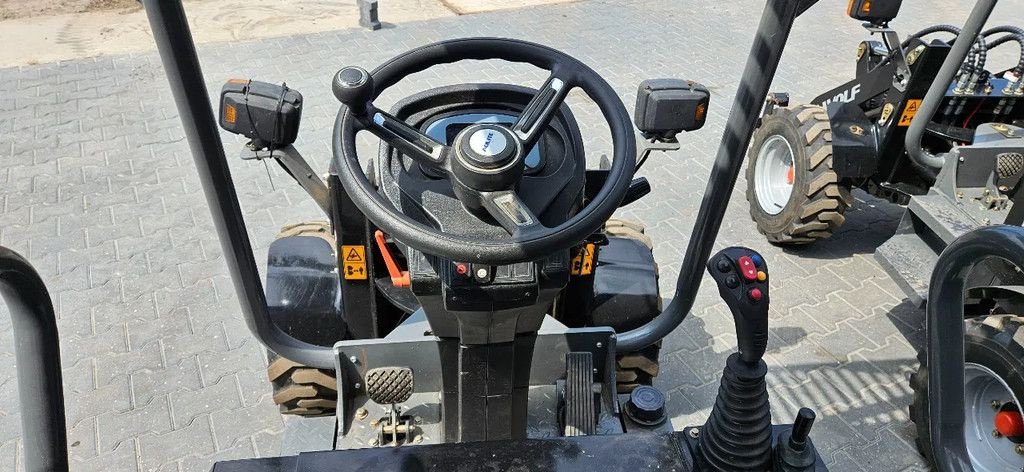 Kompaktlader des Typs Sonstige WOLF E 604 electric loader ( used ), Gebrauchtmaschine in Scharsterbrug (Bild 8)