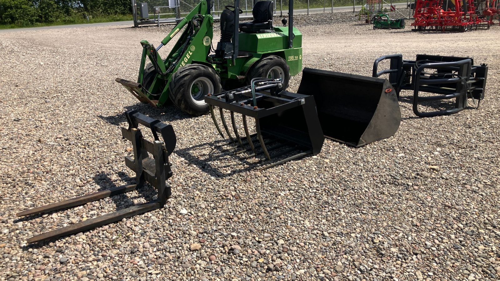 Kompaktlader des Typs Striegel 195ya inkl 4 redskaber!, Gebrauchtmaschine in Rødekro (Bild 1)