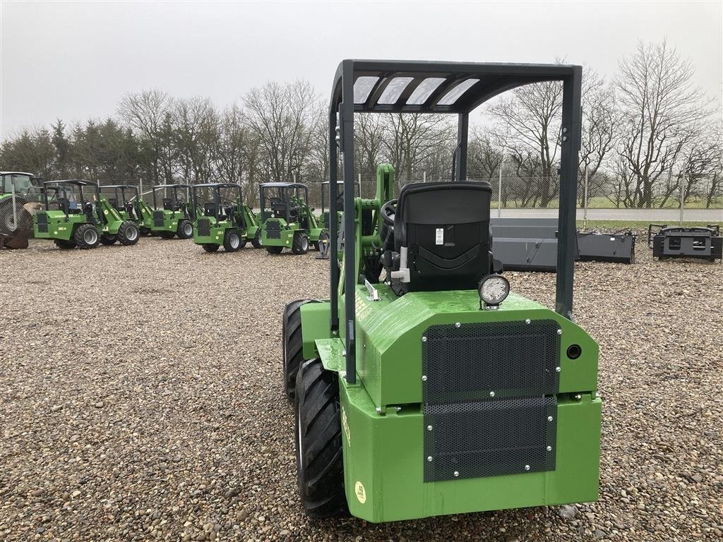 Kompaktlader des Typs Striegel 305 Dy/a ny maskine til omgående lev, Gebrauchtmaschine in Rødekro (Bild 8)