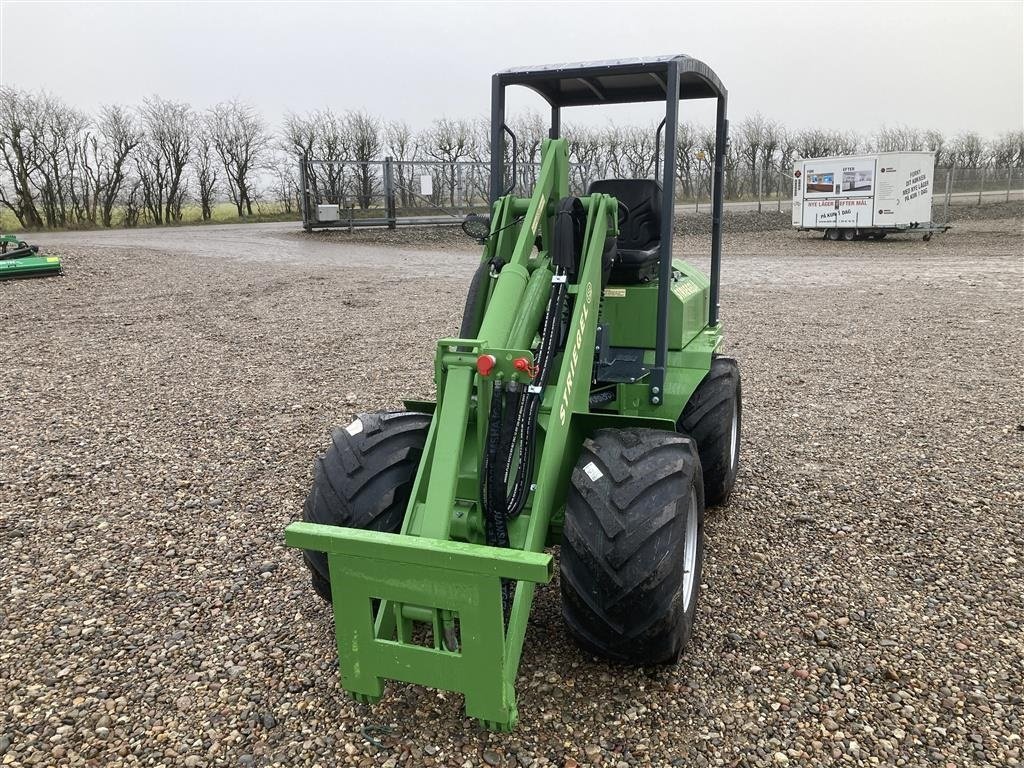 Kompaktlader tip Striegel 305 Dy/a ny maskine til omgående lev, Gebrauchtmaschine in Rødekro (Poză 3)