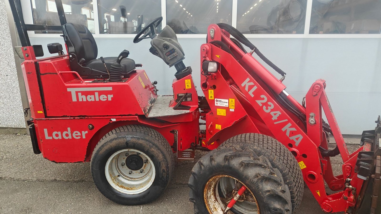 Kompaktlader of the type Thaler KL 234/ Ka Skovl, pallegafler, siloklo medfølger, Gebrauchtmaschine in Holstebro (Picture 2)