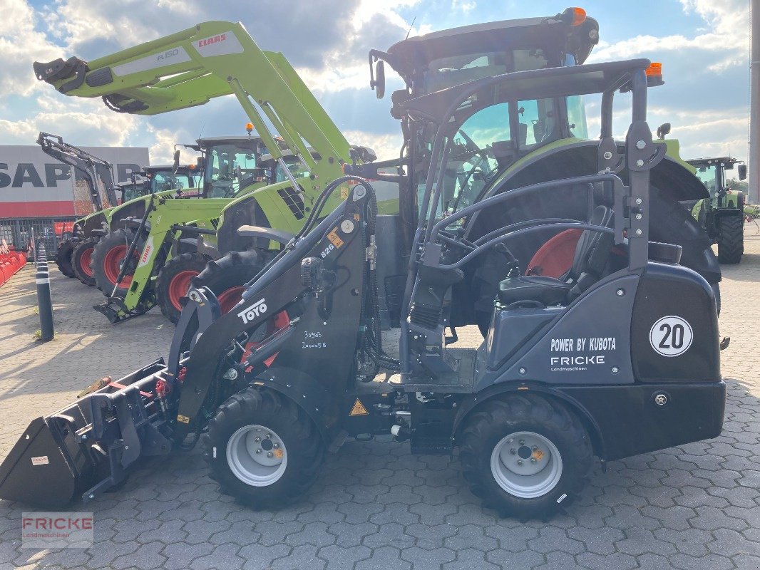 Kompaktlader of the type Toyo 826-III Bügel Black Edition, Neumaschine in Bockel - Gyhum (Picture 5)