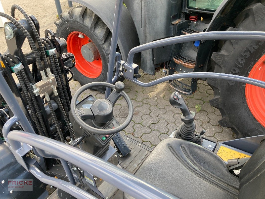 Kompaktlader of the type Toyo 826-III Bügel Black Edition, Neumaschine in Bockel - Gyhum (Picture 8)