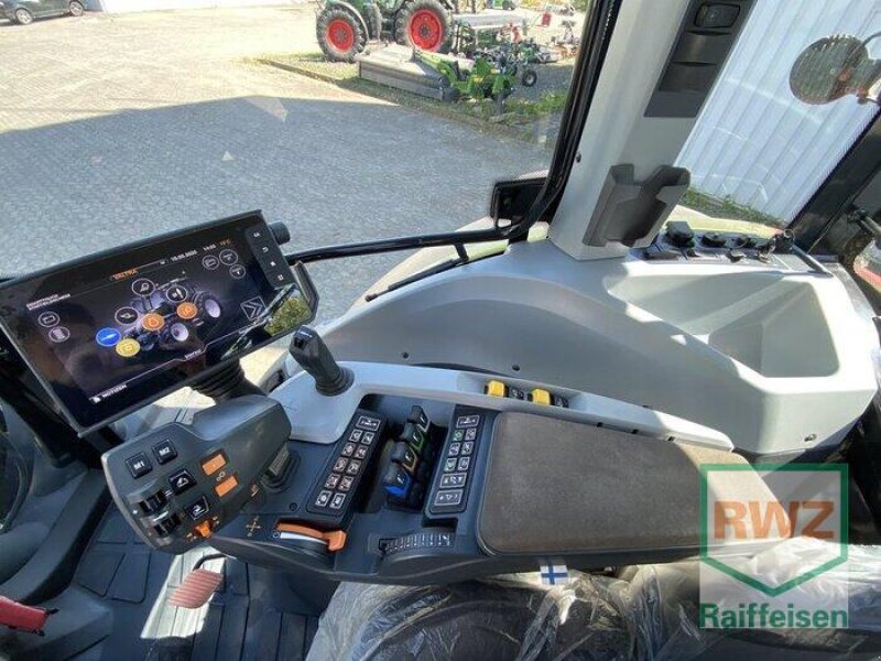 Kompaktlader des Typs Valtra G135 V Schlepper, Gebrauchtmaschine in Kruft (Bild 10)