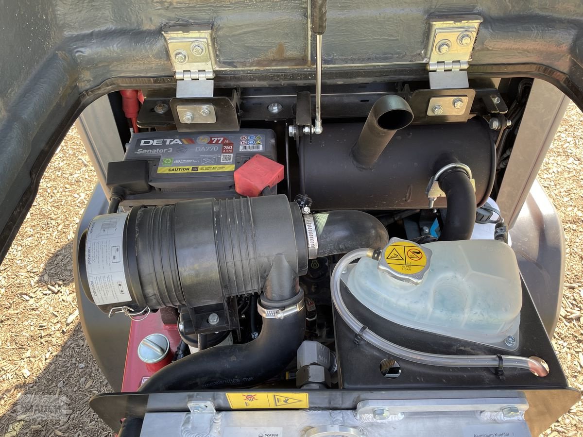 Kompaktlader of the type Weidemann  1260 LP Hoftrac unter 2,0m, Neumaschine in Burgkirchen (Picture 13)