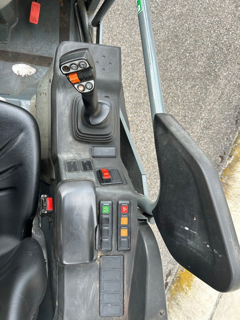 Kompaktlader типа Weidemann  1390 55CV, Gebrauchtmaschine в Domdidier (Фотография 8)