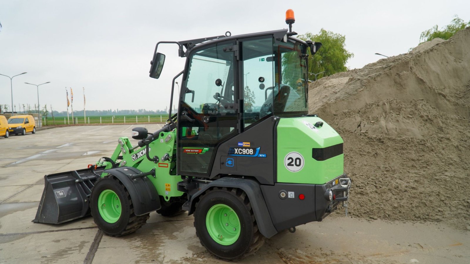 Kompaktlader of the type XCMG XC908-EV ELEKTRISK, Gebrauchtmaschine in Rødekro (Picture 2)