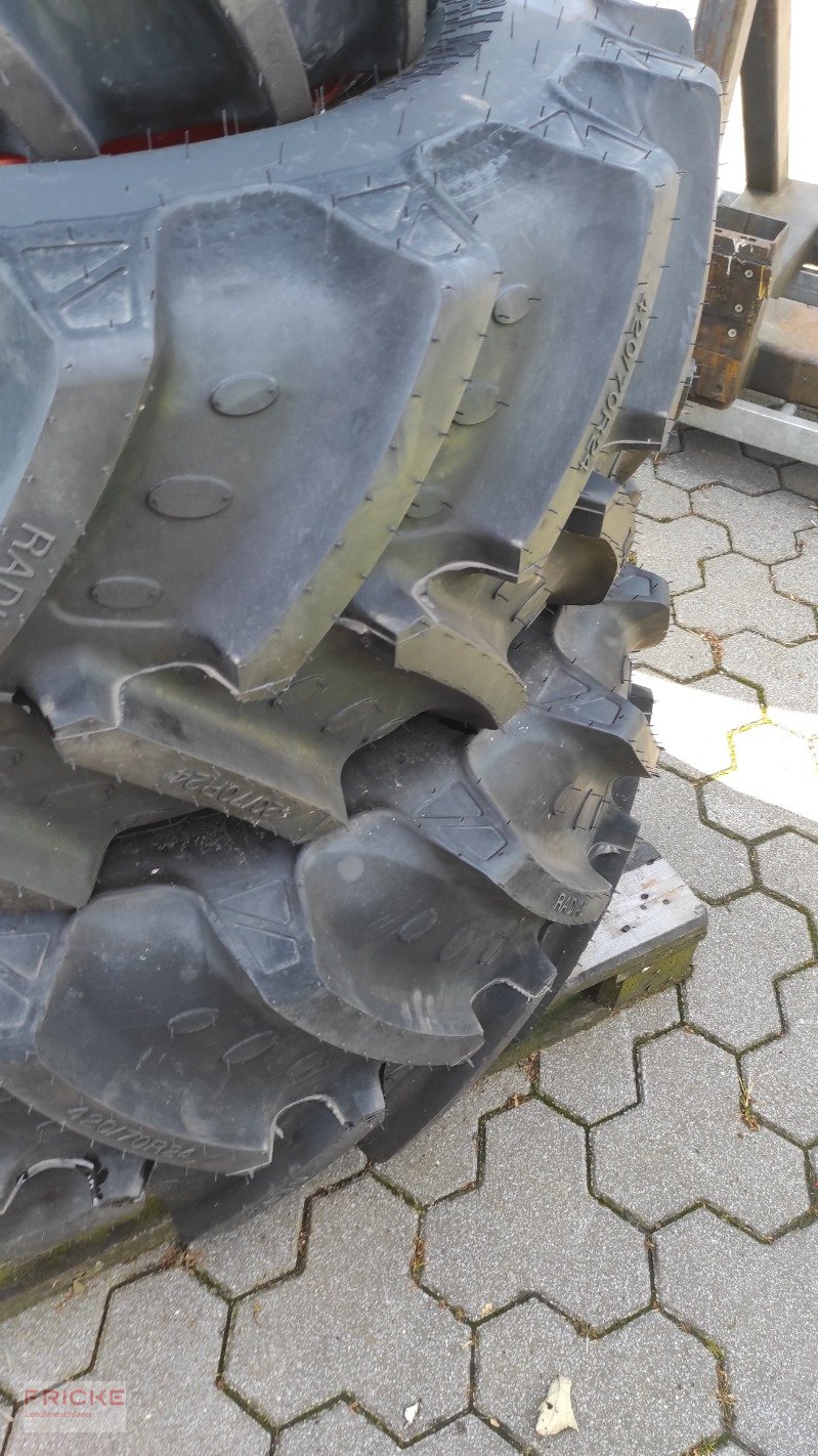 Komplettradsatz Türe ait BKT 2x 320/65R16 + 2x 420/70R24, Neumaschine içinde Bockel - Gyhum (resim 3)