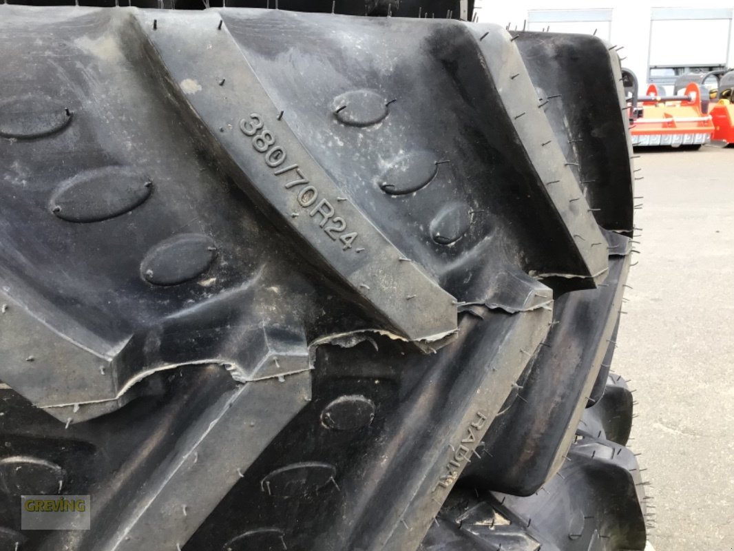 Komplettradsatz typu BKT 380/70 R24 + 280770 R28, Neumaschine v Euskirchen (Obrázek 3)