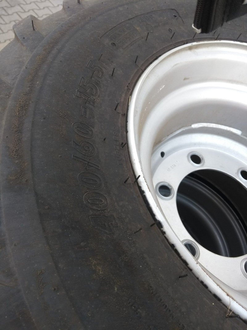 Komplettradsatz des Typs BKT 400/60 15.5, Gebrauchtmaschine in Rhinow (Bild 3)