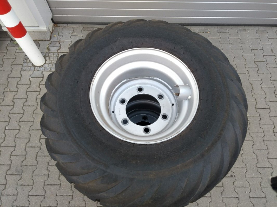 Komplettradsatz des Typs BKT 400/60 15.5, Gebrauchtmaschine in Rhinow (Bild 4)