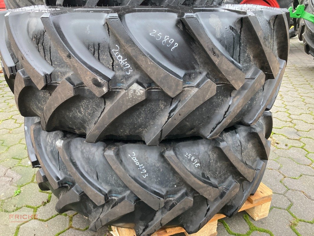 Komplettradsatz des Typs BKT BKT 320/65R18 Mitas 440/70R28, Neumaschine in Bockel - Gyhum (Bild 2)