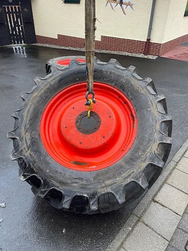 Komplettradsatz typu BKT BKT 480 / 70 R34 für Claas AXOS Kompletträder Hinterreifen, Gebrauchtmaschine v Niedernhausen OT Engenhahn (Obrázek 5)