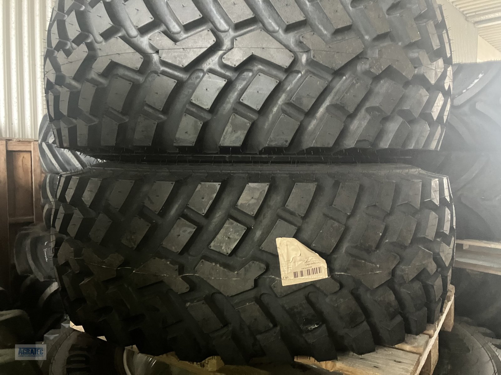 Komplettradsatz of the type BKT Kommunalräder, Neumaschine in Salching bei Straubing (Picture 2)