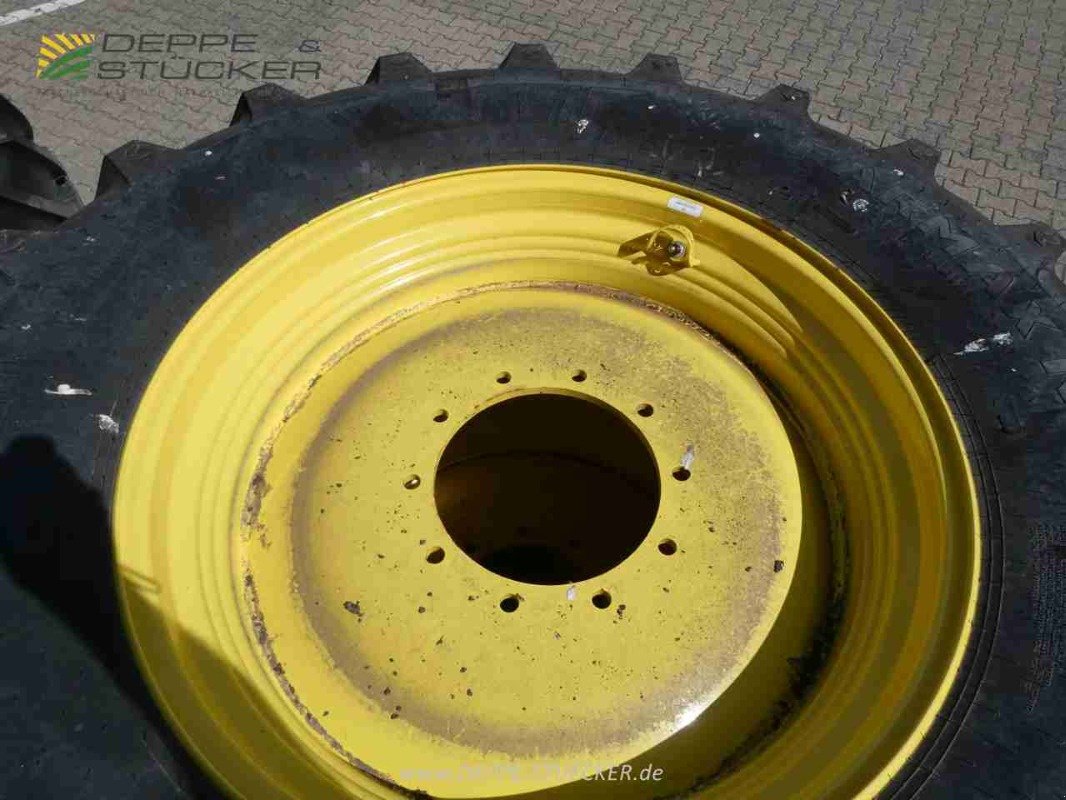 Komplettradsatz des Typs Ceat 480/70R34 / 520/85R46 CEAT Farmax, Neumaschine in Lauterberg/Barbis (Bild 7)