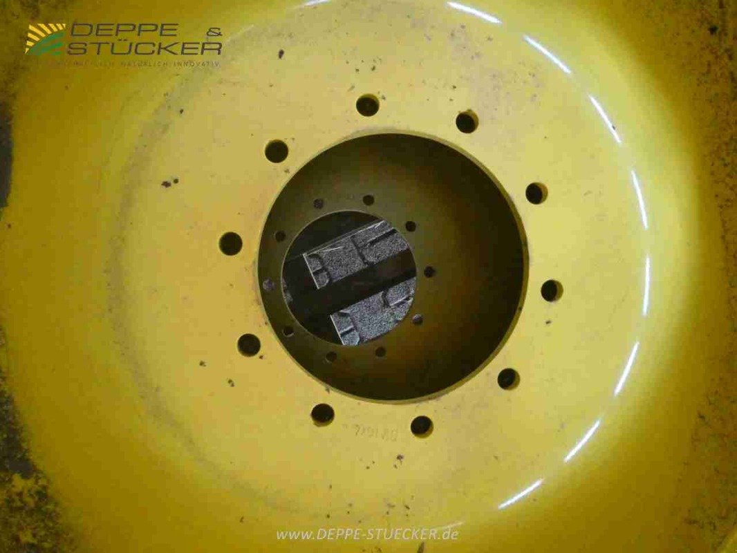 Komplettradsatz des Typs Ceat 480/70R34 / 520/85R46 CEAT Farmax, Neumaschine in Lauterberg/Barbis (Bild 8)