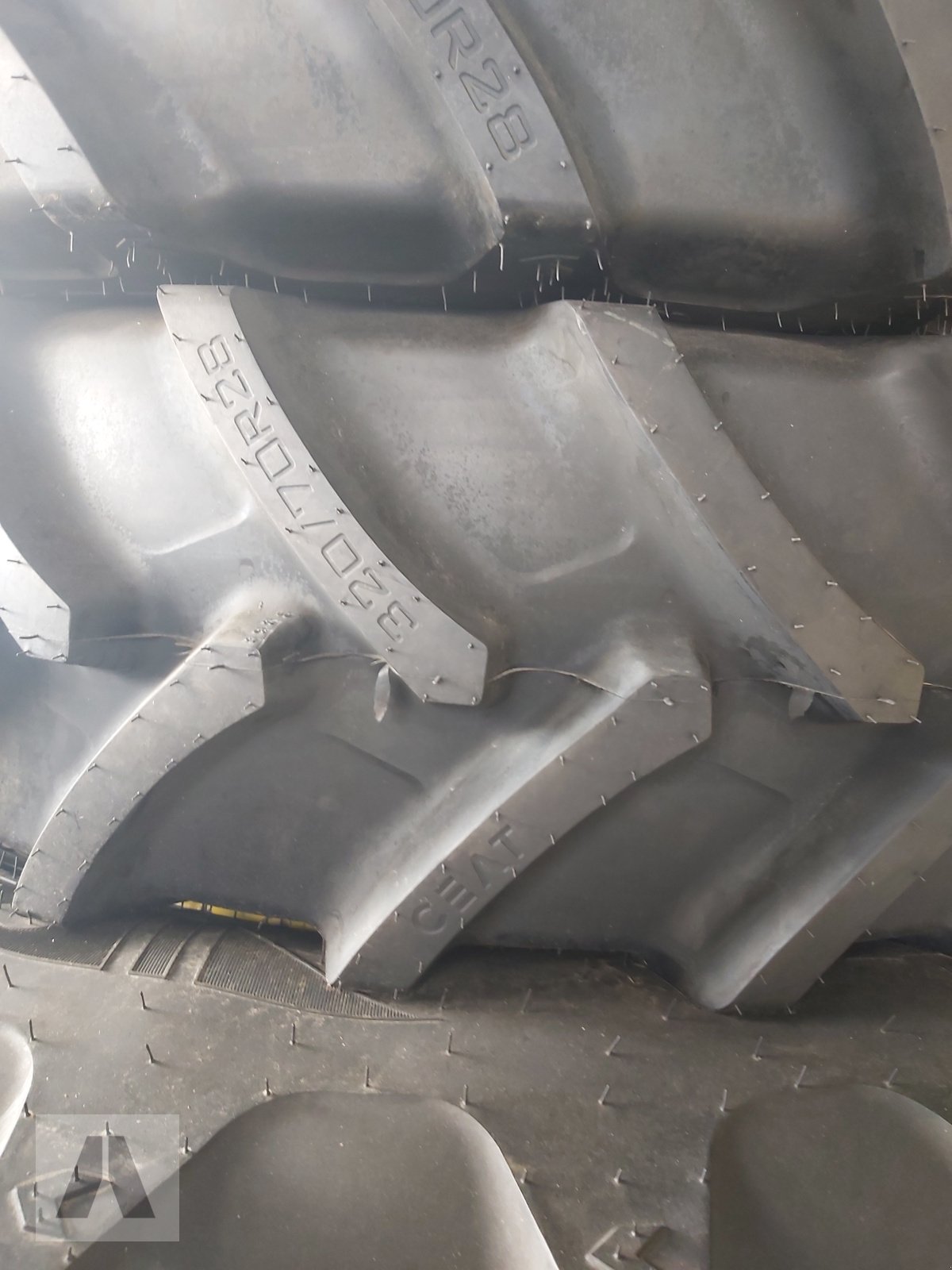 Komplettradsatz des Typs Ceat Farmax Pflegeräder, Neumaschine in Schwabmünchen (Bild 6)