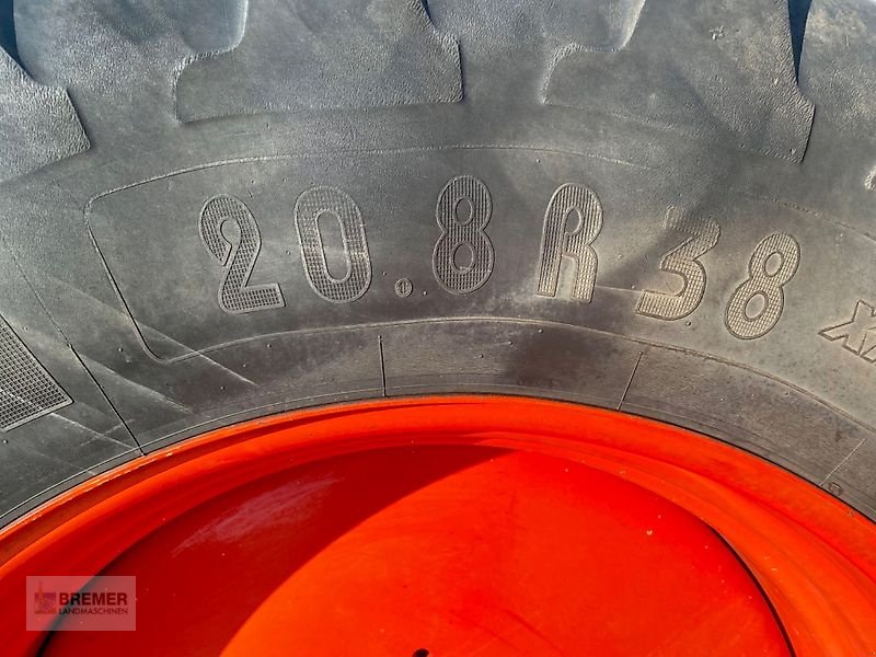 Komplettradsatz Türe ait CLAAS 520/85 R 38, 20.8 R 38, Michelin, Claas, John Deere, IHC, Case-IH, 275 8-Loch Kock-Felge, Gebrauchtmaschine içinde Asendorf (resim 3)