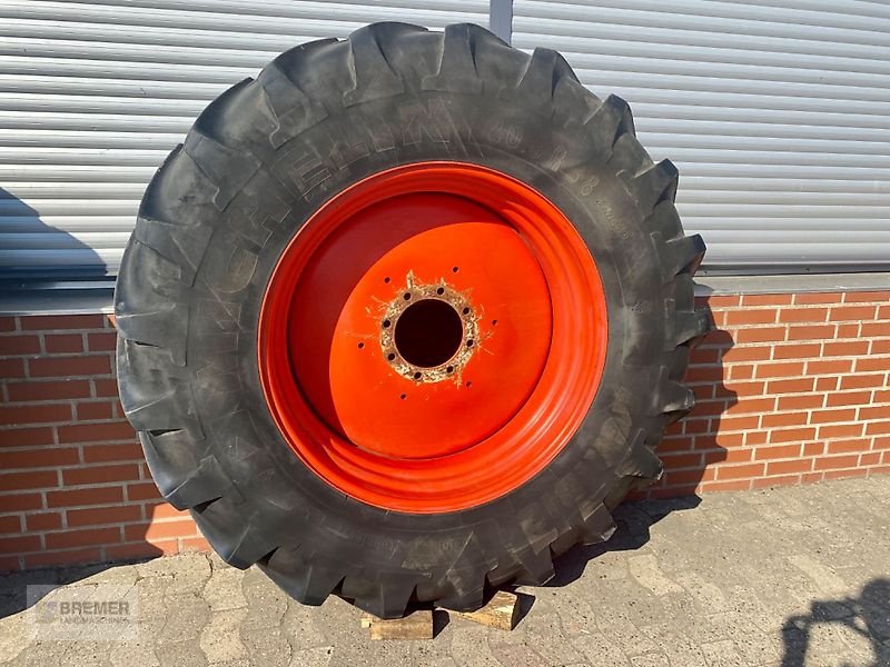 Komplettradsatz Türe ait CLAAS 520/85 R 38, 20.8 R 38, Michelin, Claas, John Deere, IHC, Case-IH, 275 8-Loch Kock-Felge, Gebrauchtmaschine içinde Asendorf (resim 9)