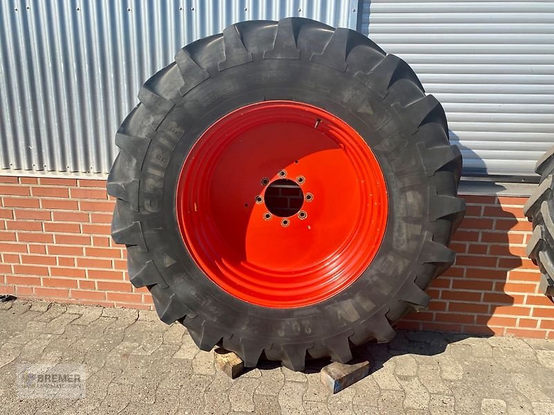 Komplettradsatz Türe ait CLAAS 520/85 R 38, 20.8 R 38, Michelin, Claas, John Deere, IHC, Case-IH, 275 8-Loch Kock-Felge, Gebrauchtmaschine içinde Asendorf (resim 8)