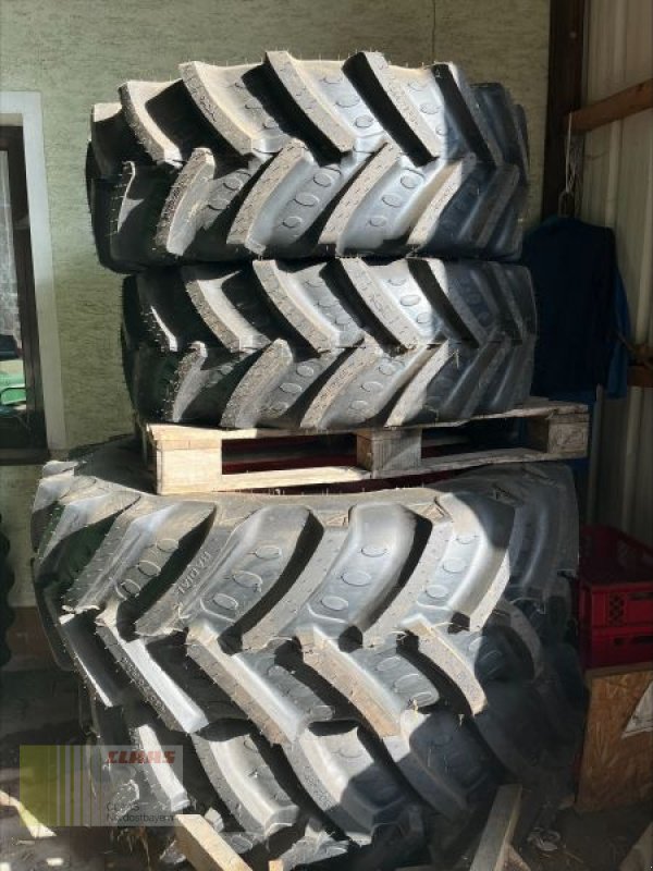 Komplettradsatz des Typs CLAAS KRS 380/70R24 + 480/70R34 BKT, Neumaschine in Altenstadt a.d. Waldnaab (Bild 1)