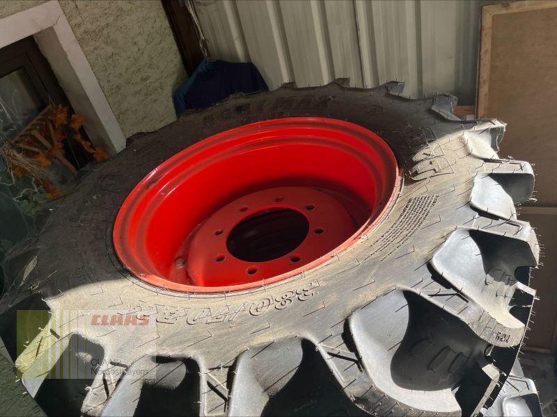 Komplettradsatz des Typs CLAAS KRS 380/70R24 + 480/70R34 BKT, Neumaschine in Altenstadt a.d. Waldnaab (Bild 4)