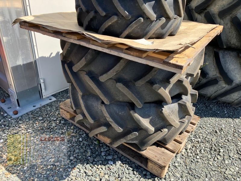 Komplettradsatz tipa CLAAS MITAS 260/70R16 + 380/70R24, Neumaschine u Hollfeld (Slika 1)