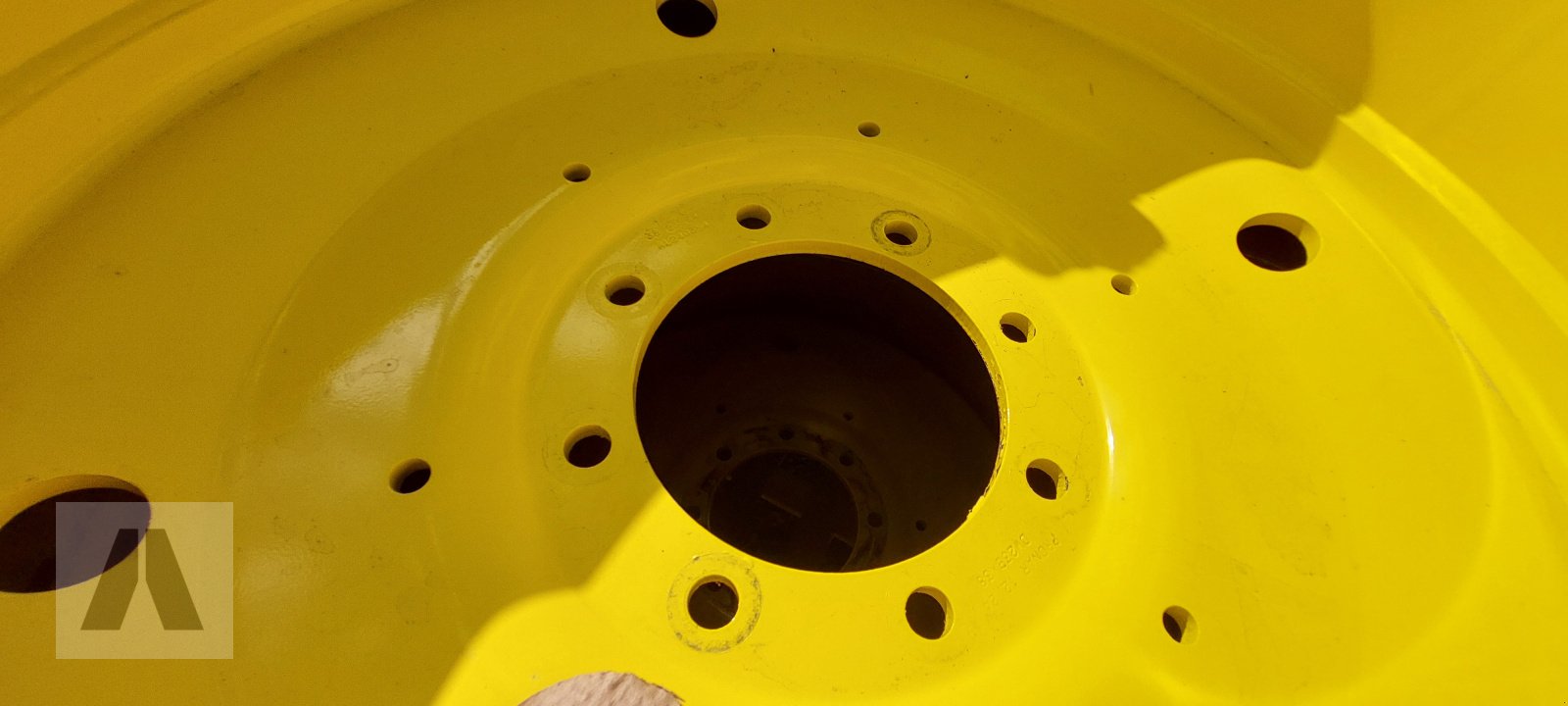 Komplettradsatz des Typs Continental 710/70R38 + 600/65R28, Neumaschine in Schwabmünchen (Bild 8)