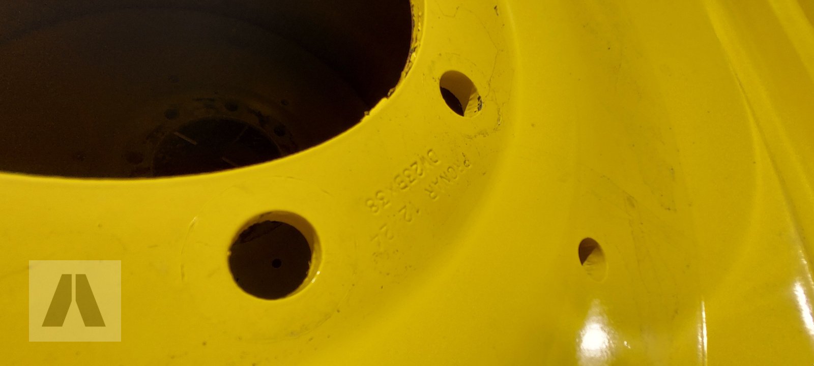 Komplettradsatz des Typs Continental 710/70R38 + 600/65R28, Neumaschine in Schwabmünchen (Bild 9)