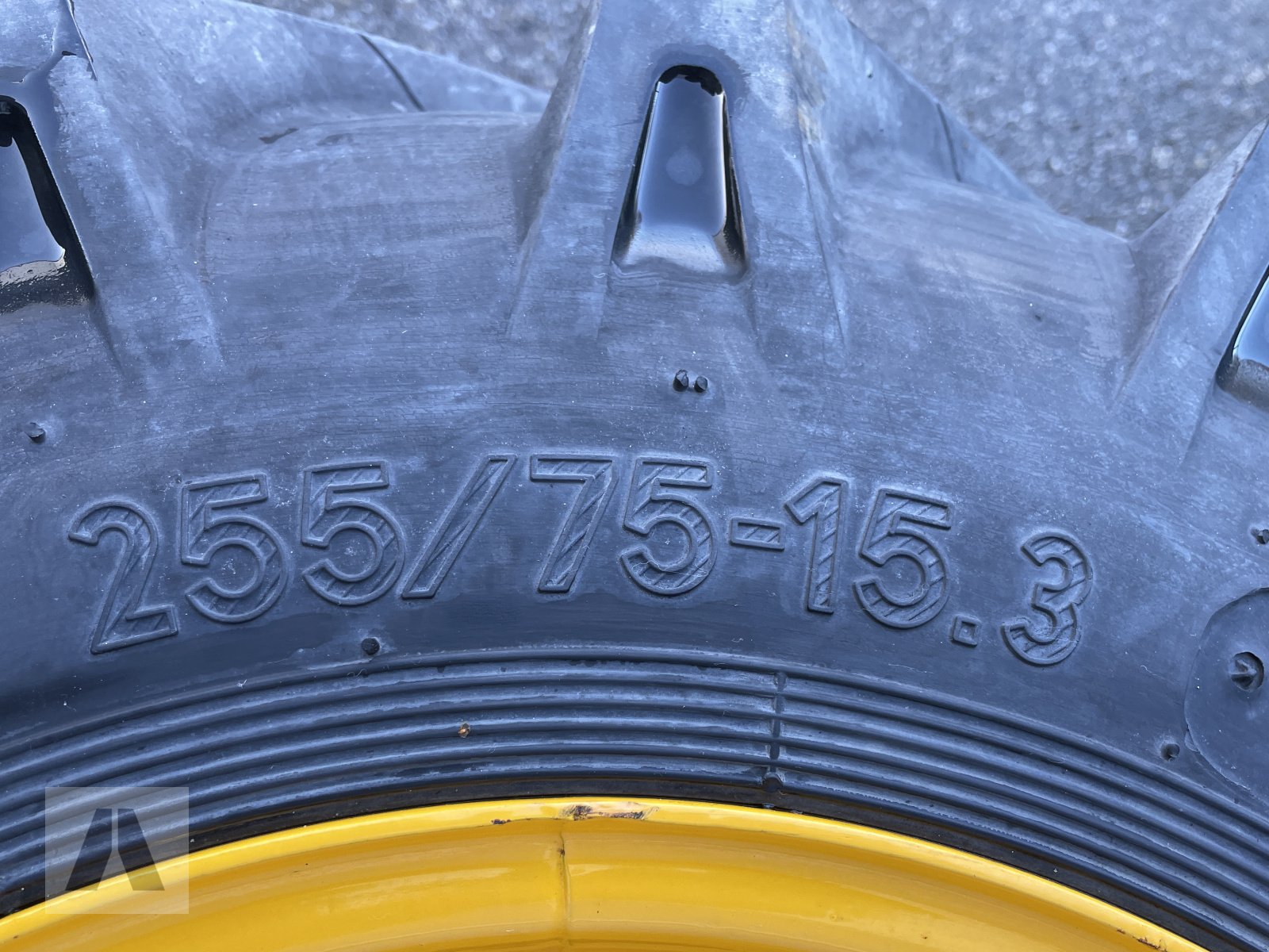 Komplettradsatz του τύπου JCB 4Stück 255/75-15.3, Neumaschine σε Eggenfelden (Φωτογραφία 4)