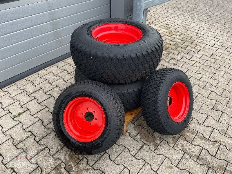 Komplettradsatz del tipo Kioti 23x8.5-12 + 33x12.5-16.5, Neumaschine In Lippetal / Herzfeld (Immagine 1)