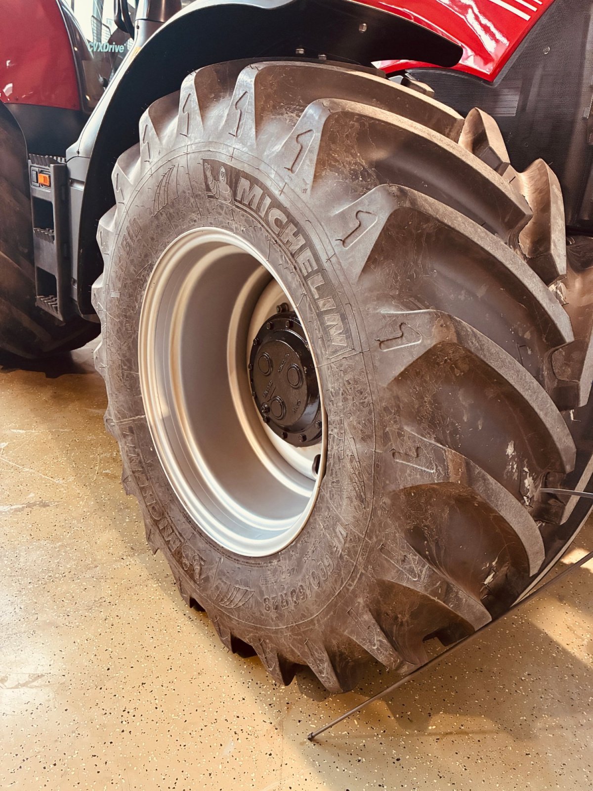 Komplettradsatz типа Michelin VF 600/60R28 + VF710/60R38, Neumaschine в Germaringen (Фотография 1)