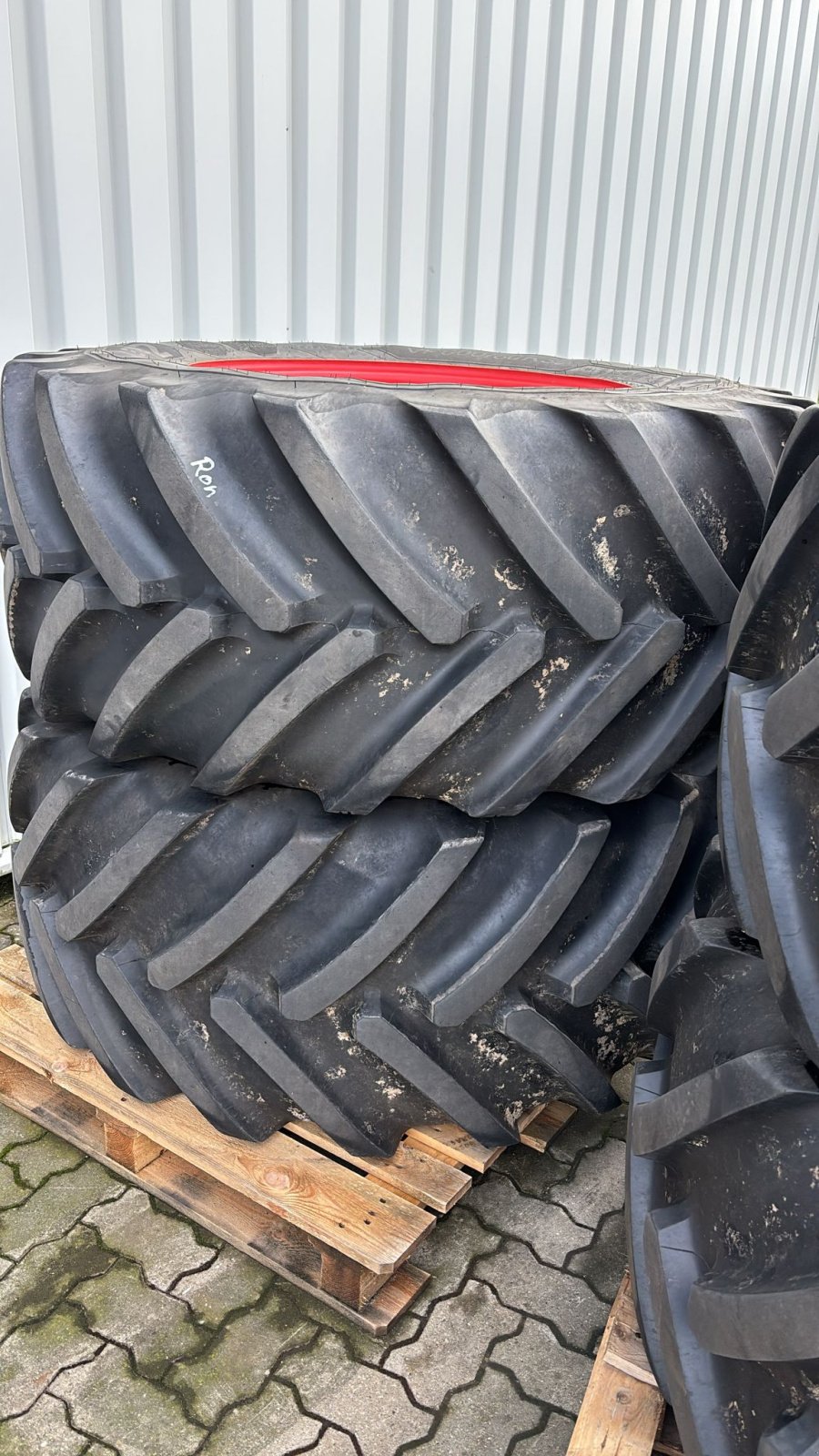 Michelin VF650/65R42 und VF600/60R30, Gebrauchtmaschine (Bild 1) Komplettradsatz des Typs Michelin VF650/65R42 und VF600/60R30, Gebrauchtmaschine in Lohe-Rickelshof (Bild 1)