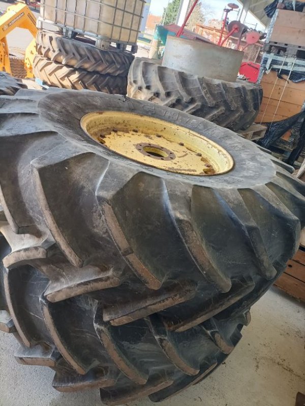 Komplettradsatz of the type Michelin XM 28, Gebrauchtmaschine in SAINT LOUP (Picture 1)