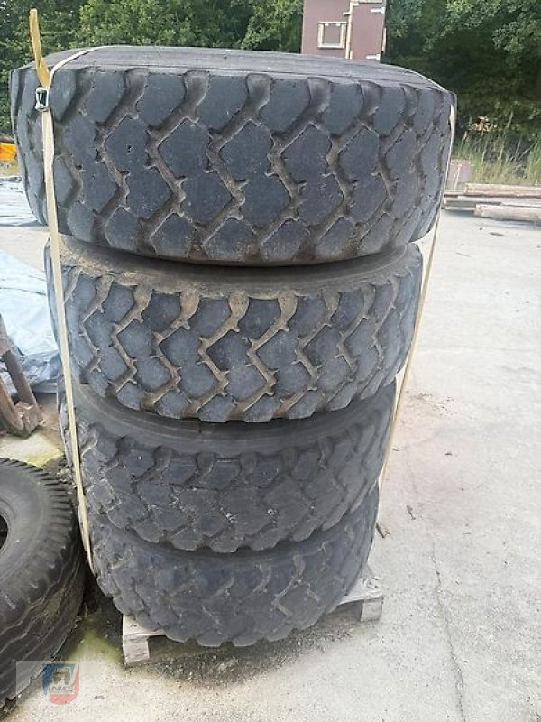 Komplettradsatz του τύπου Michelin XZL 365/85R20 Felge Unimog U1600 13x20, Gebrauchtmaschine σε Fitzen (Φωτογραφία 1)