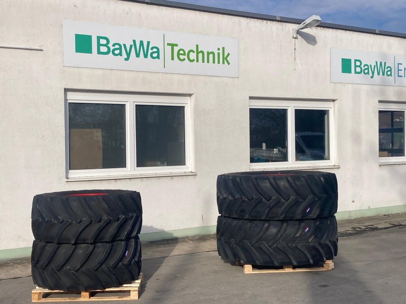 Komplettradsatz del tipo Mitas 540/65 R24 + 600/65 R38, Neumaschine In Straubing