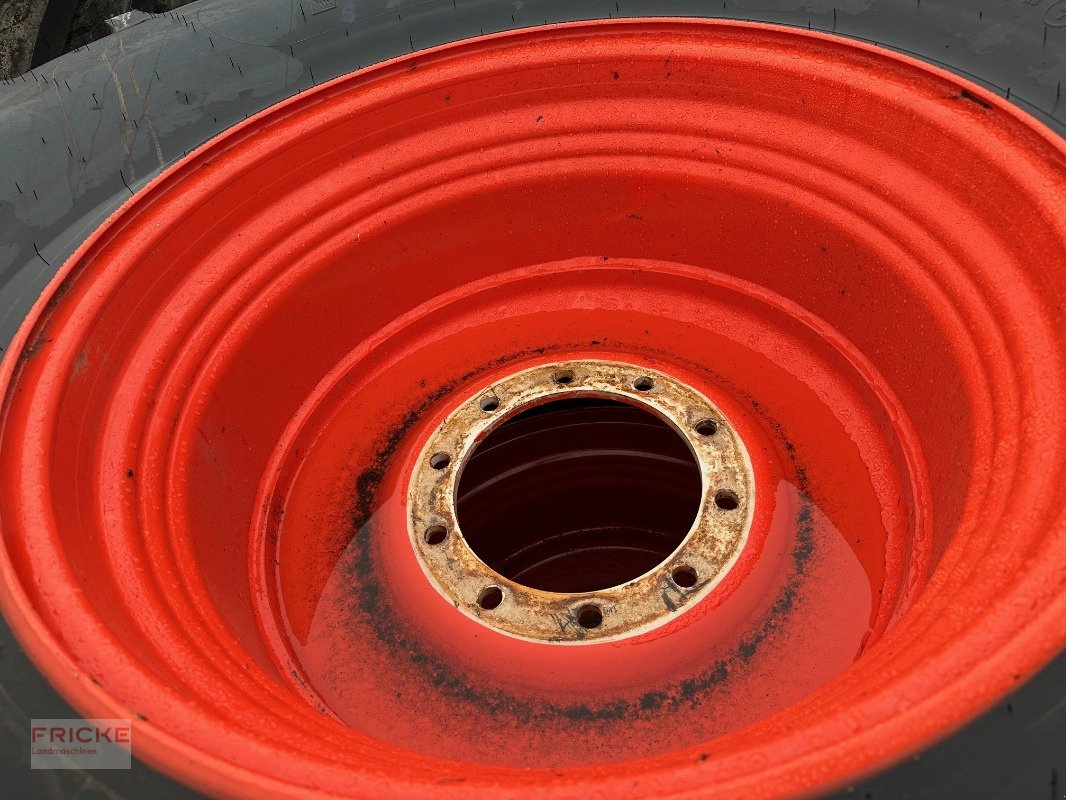 Komplettradsatz of the type Mitas 680/85R32 AC 70 G, Neumaschine in Bockel - Gyhum (Picture 4)