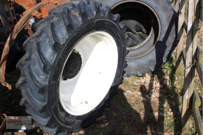 Komplettradsatz des Typs New Holland T 6020, Gebrauchtmaschine in Uelzen (Bild 1)