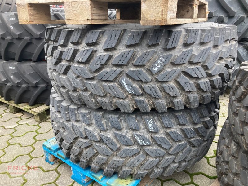 Komplettradsatz van het type Nokian 2x 440/80 R24 Nokian Räder, Gebrauchtmaschine in Bockel - Gyhum (Foto 1)
