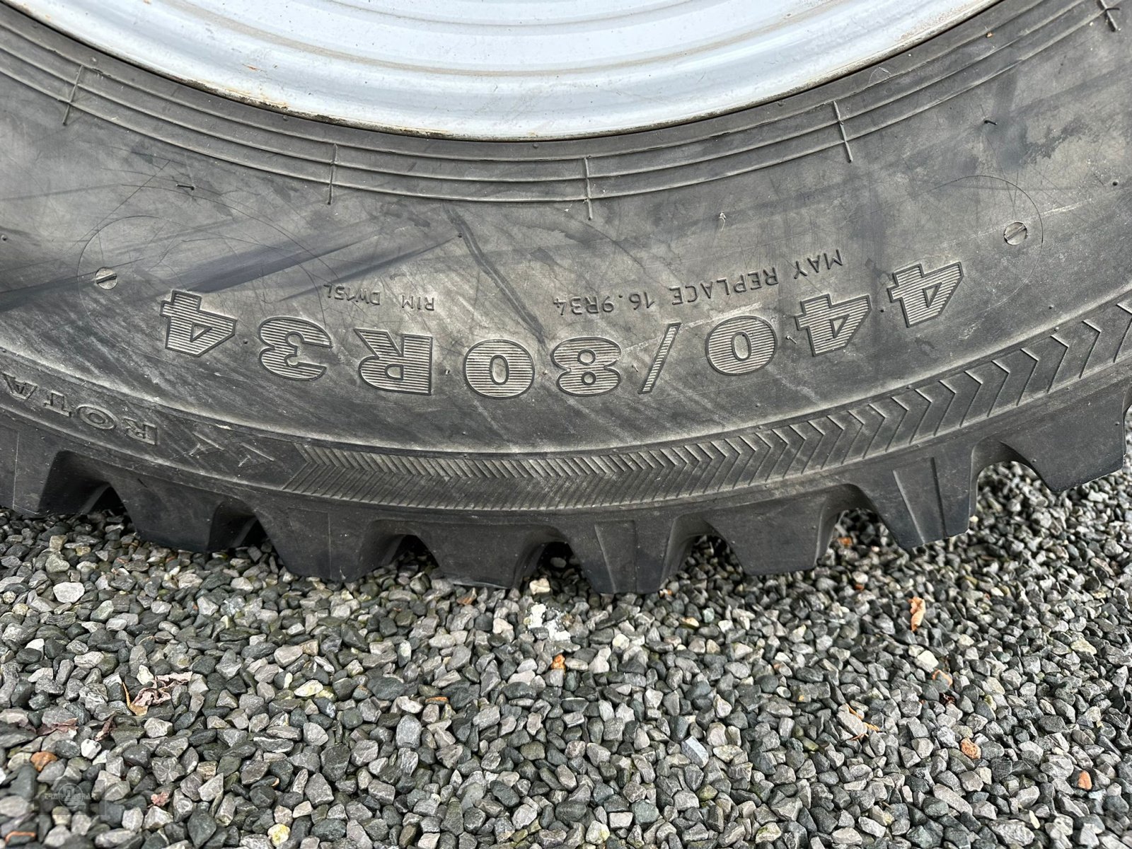 Komplettradsatz des Typs Nokian 440/80R34 + 360/80R24 Komplettradsatz z.B. MF, Gebrauchtmaschine in Rankweil (Bild 9)