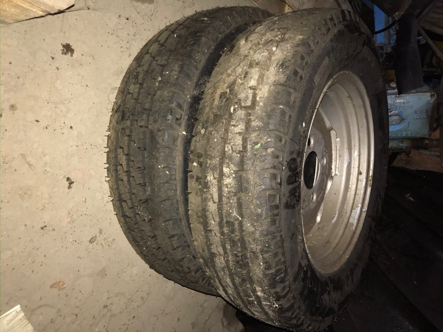 Komplettradsatz typu Sonstige 195/70R15, Gebrauchtmaschine v LA SOUTERRAINE (Obrázek 2)