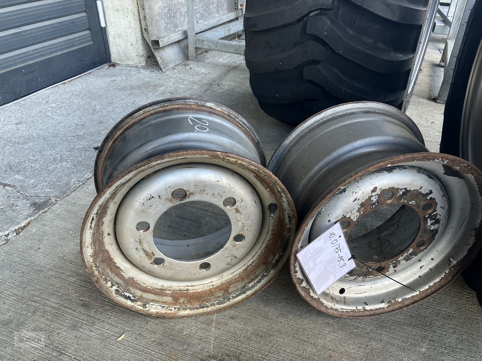 Komplettradsatz typu Sonstige 2x 6-Loch Felgen 9.00x15.3 ET80, Gebrauchtmaschine v Burgkirchen (Obrázek 11)