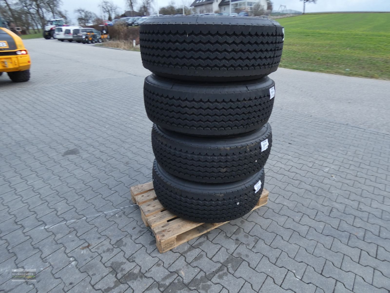 Komplettradsatz des Typs Sonstige 385/65R22,5 Rigdon, Neumaschine in Aurolzmünster (Bild 4)