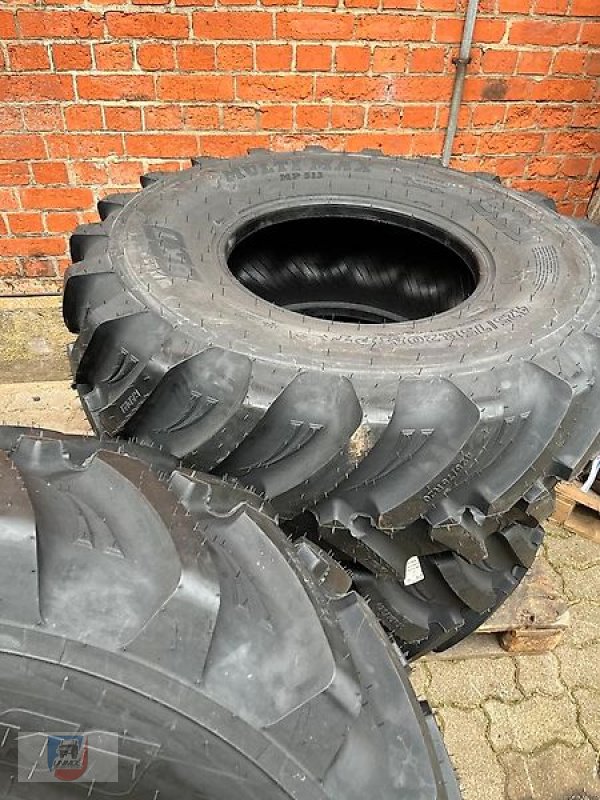 Komplettradsatz του τύπου Sonstige Reifen BKT 425 75 R 20 Unimog 90Km/h DOT2023 inkl. Mwst., Gebrauchtmaschine σε Fitzen (Φωτογραφία 4)