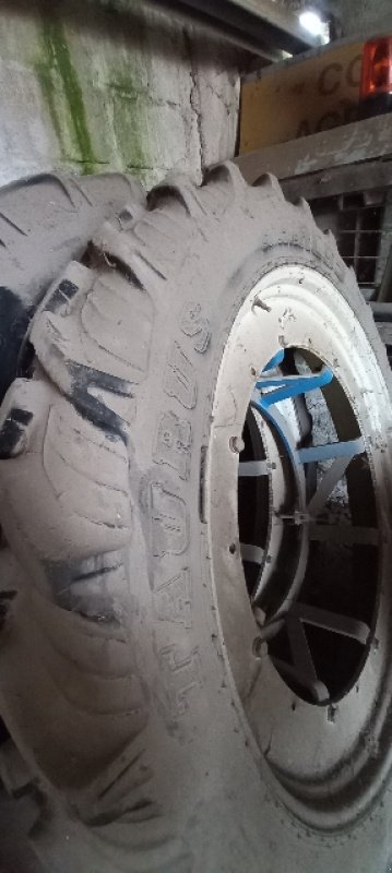 Komplettradsatz des Typs Taurus 270/95r48, Gebrauchtmaschine in VERT TOULON (Bild 4)